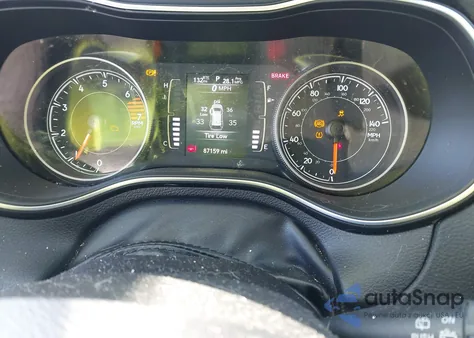 2019 Jeep Cherokee Latitude Fwd z USA, uszkodzony, nr VIN 1C4PJLCB9KD381143